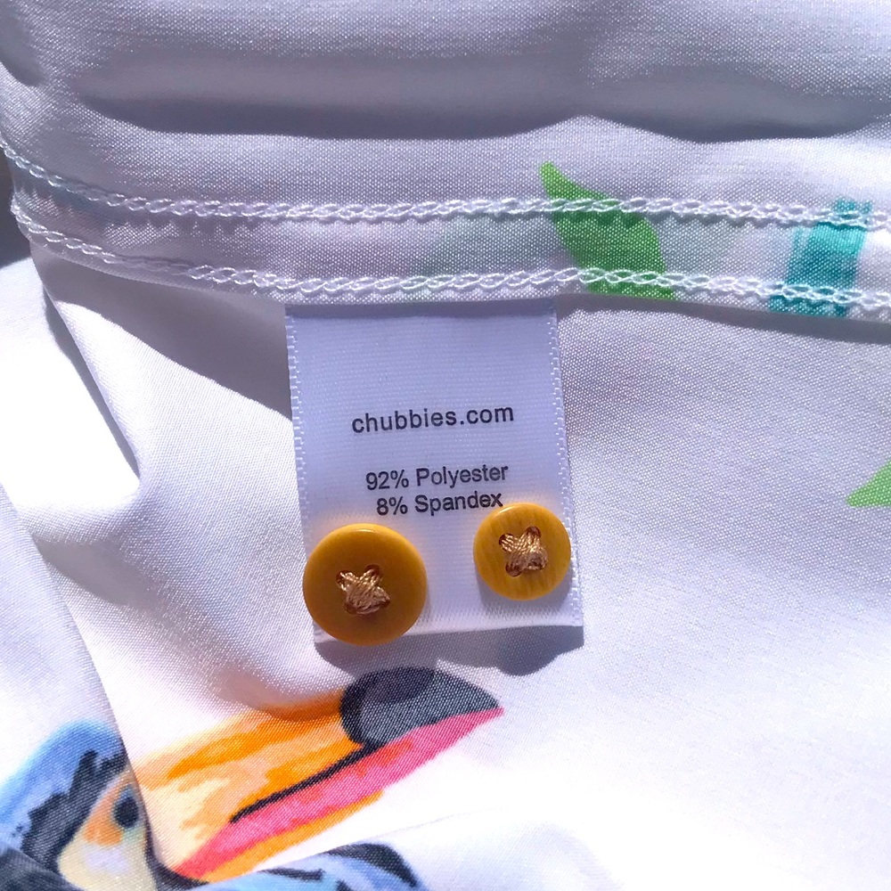 Chubbies Mens Dude Where’s Macaw silky shirt NWT - Picture 4 of 5